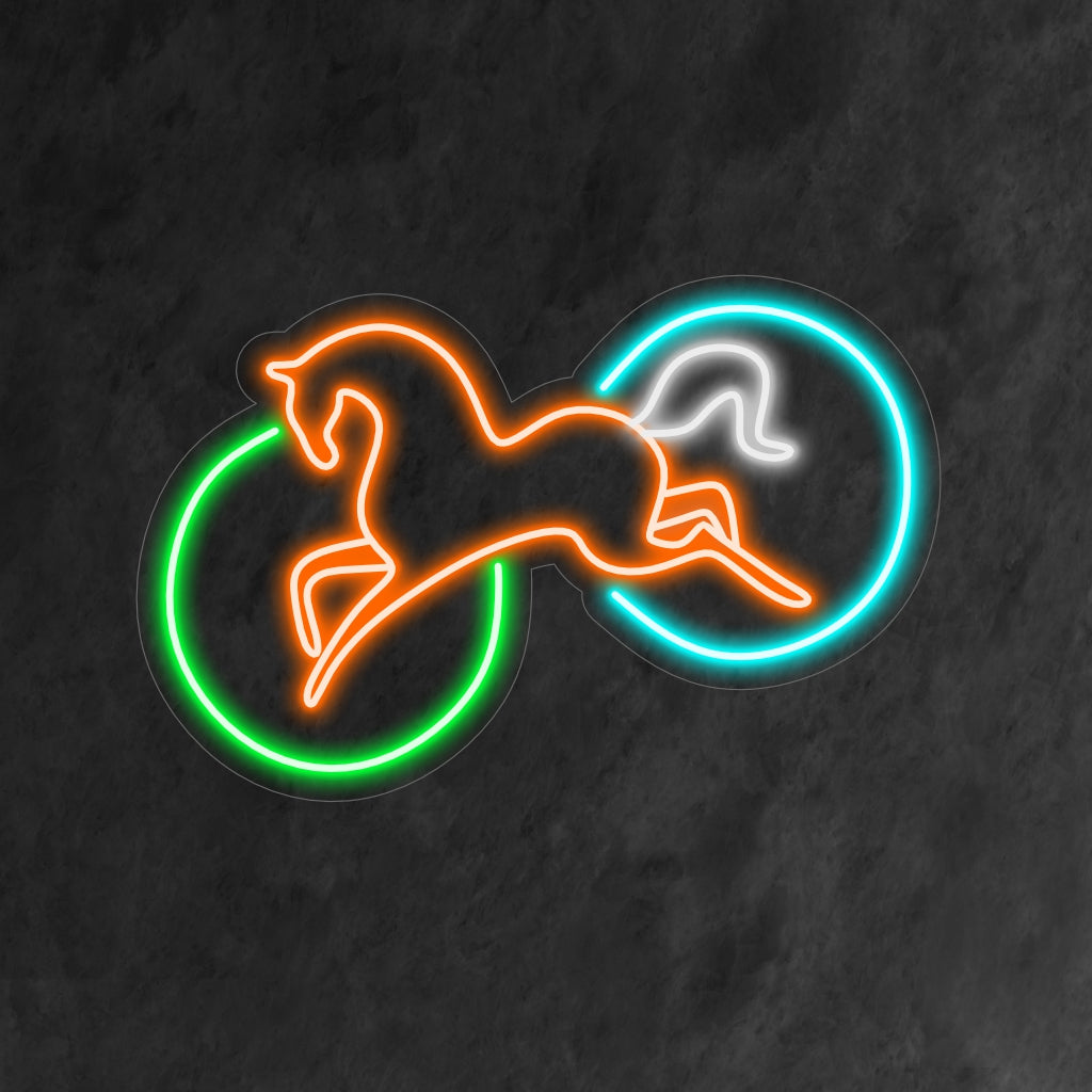 „Abstract Horse Neon Sign“ bietet einen stilvollen und künstlerischen Glanz und ist mit seinem fesselnden abstrakten Pferdedesign ideal, um jedem Raum ein zeitgenössisches Flair zu verleihen.