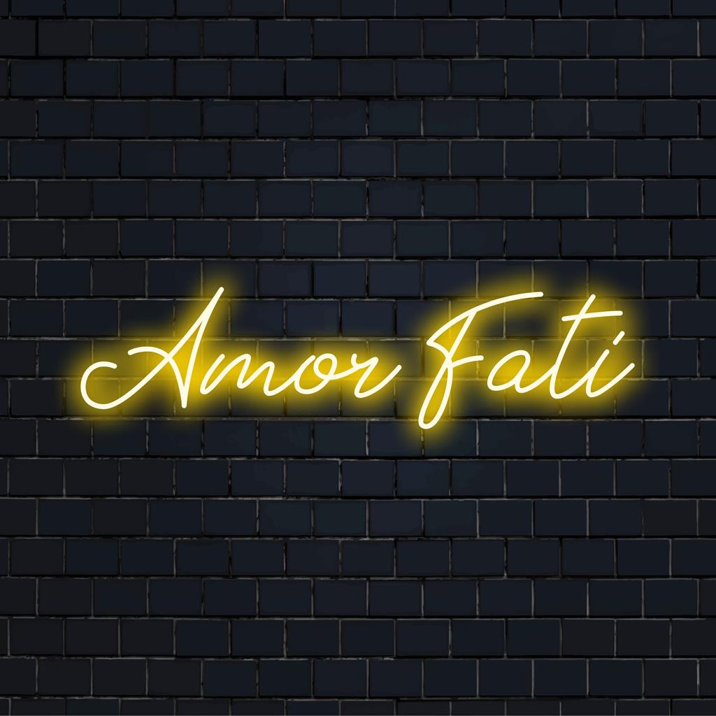 Lebendiges Amor Fati-Neonschild, das mit individueller LED-Kunst leuchtet und jedem Raum mit modernem Lichtdekor das gewisse Flair verleiht.