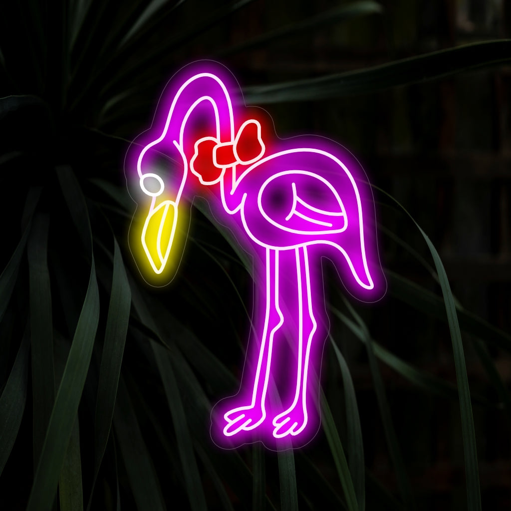 „Süßes Flamingo-Neonschild“ – Ein verspieltes und tropisches Neonlicht, das die bezaubernde Silhouette eines süßen Flamingos zeigt und Ihrem Raum Lebendigkeit und fröhlichen Charme verleiht.
