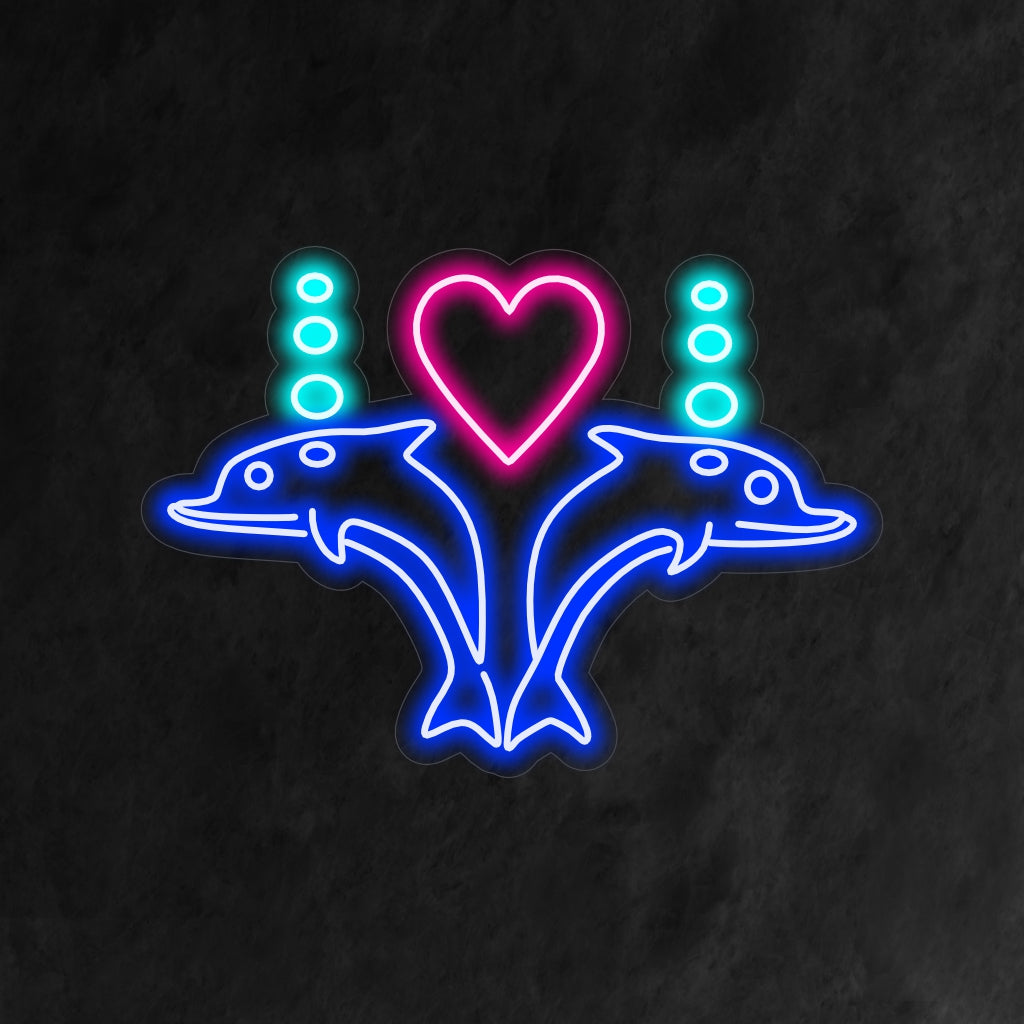 „Dolphins In Love With Heart Neon Sign“ ist eine künstlerische und skurrile Ergänzung für Ihr Interieur. Ein Neonlicht, das die Schönheit verliebter Delfine darstellt und eine fesselnde Atmosphäre schafft.