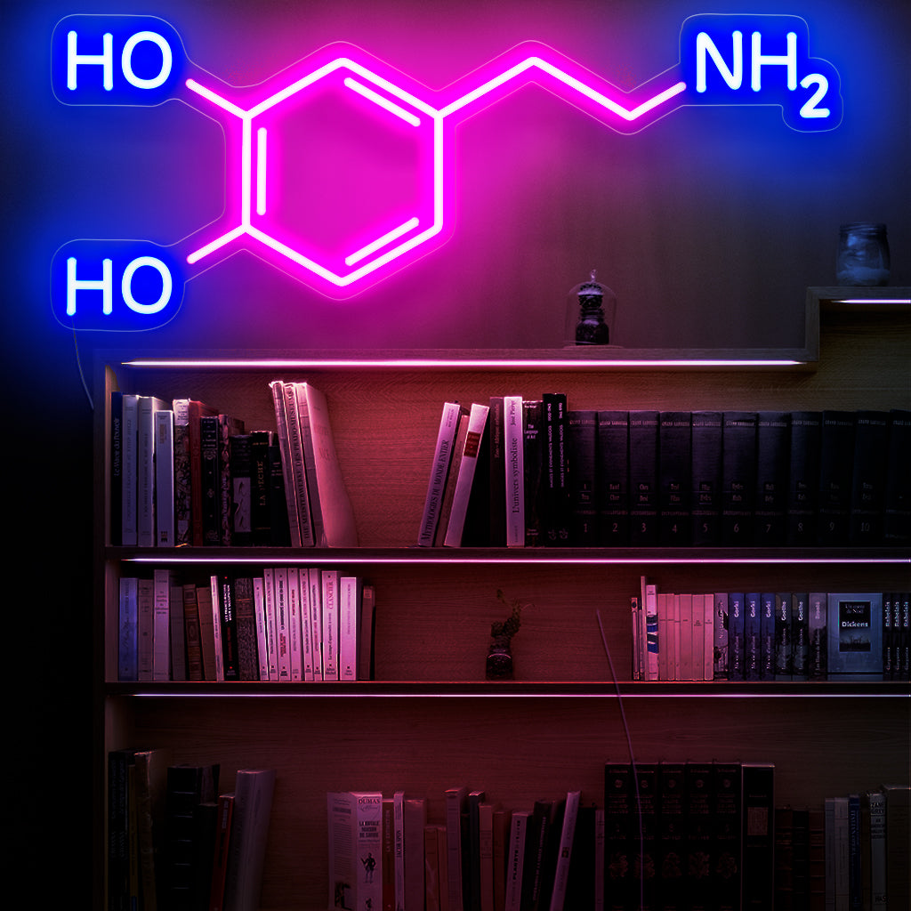 „Dopamine Molecule Neon Sign“ leuchtet in einem lebendigen Glanz und zelebriert die Molekülstruktur, die mit Vergnügen und Belohnung assoziiert wird. Damit ist es perfekt für Wissenschaftsbegeisterte und intellektuelle Umgebungen.