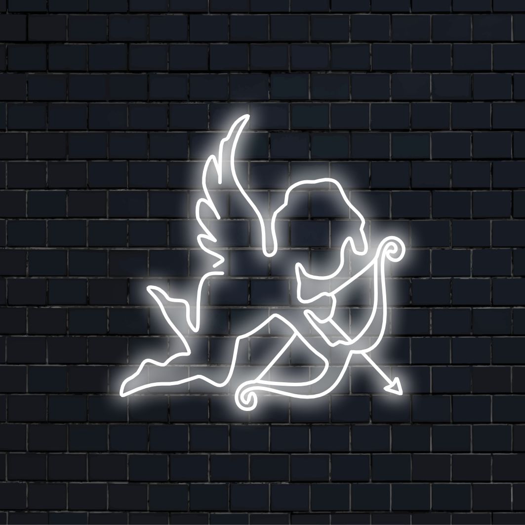 „Eros Neon Sign“ leuchtet mit einem verführerischen Glanz, perfekt für romantische Räume und Veranstaltungsorte, die den Reiz der Liebe feiern und der Atmosphäre einen Hauch von Raffinesse und Romantik verleihen.
