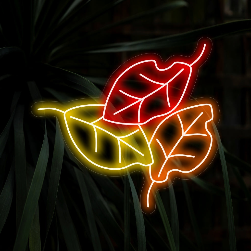 „Fall Leaves Neon Sign“ leuchtet in warmen Herbsttönen, ideal für saisonale Dekoration und Räume, die die Schönheit des Herbstes feiern und eine gemütliche und einladende Atmosphäre schaffen.