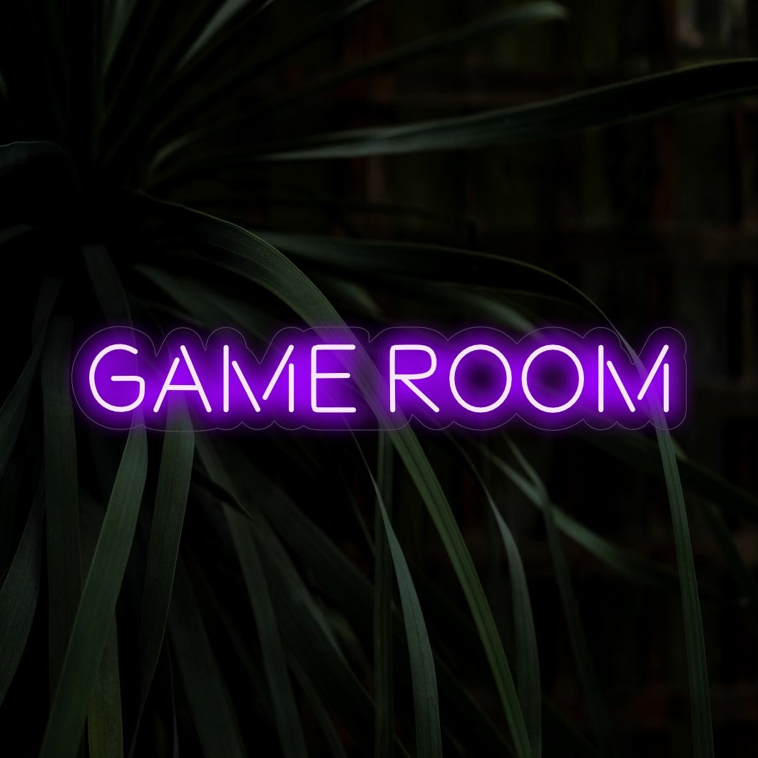 „Game Room Neon Sign“ – Pulsierend vor Spannung, ein Blickfang für Spielzimmer und Unterhaltungsbereiche, der den Nervenkitzel von Spielabenteuern verstärkt.