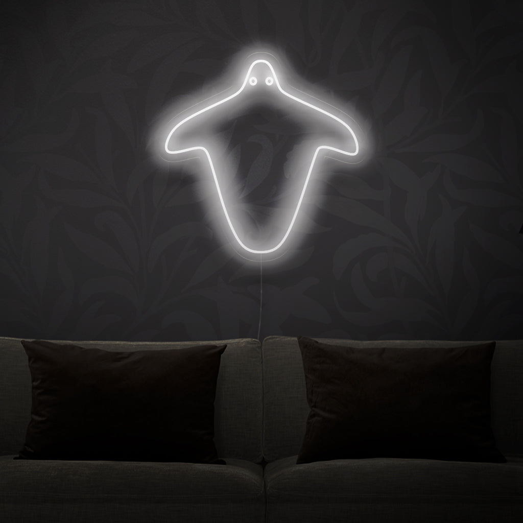 „Ghost Neon Sign“ – Leuchtend mit gespenstischer Anziehungskraft, perfekt für Halloween-Dekorationen und Spielzimmer, ruft einen Hauch von Geheimnis hervor.