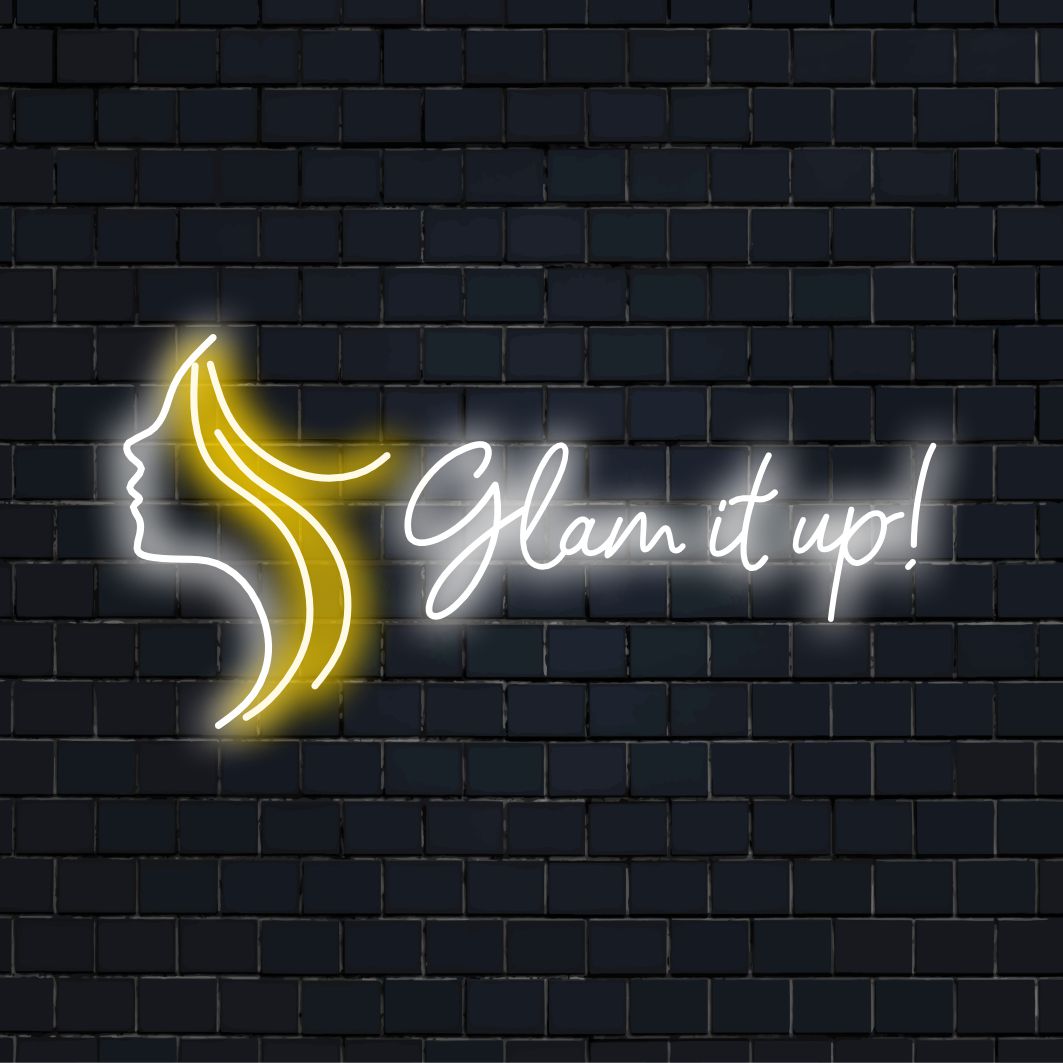 Ein wunderschön gestaltetes, individuelles LED-Neonschild mit dem Text „Glam It Up 2“, perfekt für eine individuelle Dekoration.