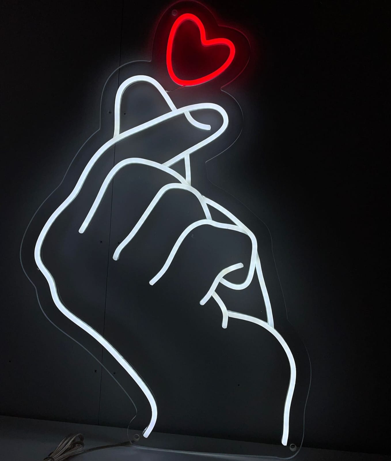 Fingerherz-Leuchtreklame - The Art Neon