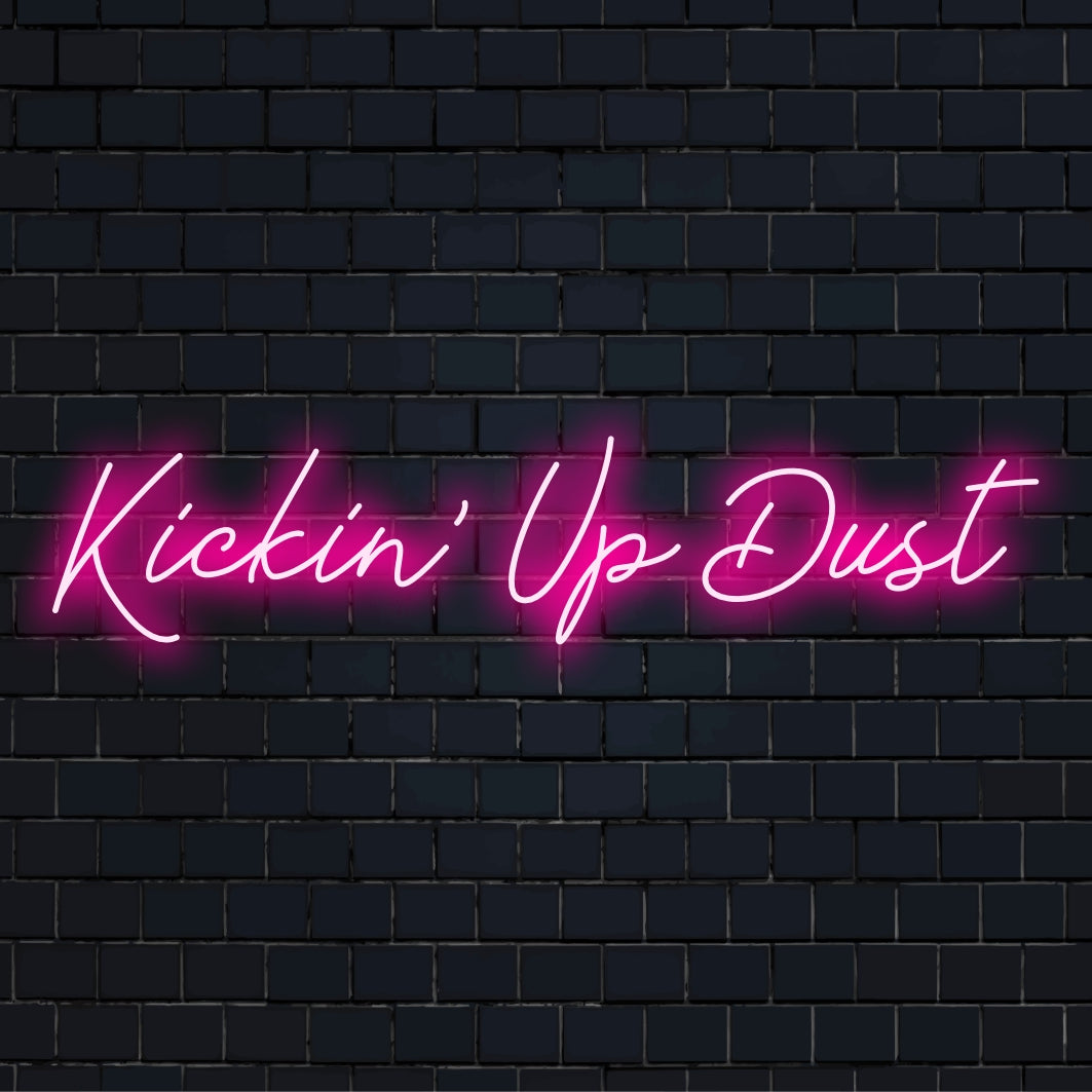 Lebendiges „Kickin‘ Up Dust“-LED-Neonschild, perfekt für eine auffällige Wanddekoration; ein individuelles Stück, das jeden Raum mit Energie erhellt.