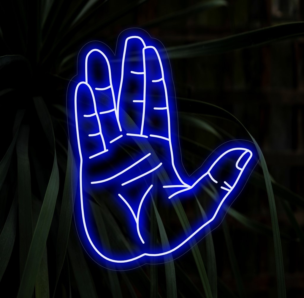 „Live Long And Successful Vulcan Salute Neon Sign“ ist eine kosmische und inspirierende Ergänzung für Räume, die einen Hauch von Science-Fiction-Weisheit suchen. Erleuchten Sie mit intergalaktischen Schwingungen!