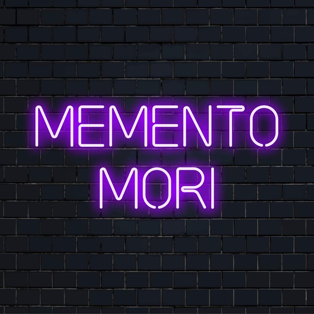 Individuelles LED-Neonschild „Memento Mori“ mit fesselnder Neonkunst, perfekt für ein mutiges und künstlerisches Deko-Statement.