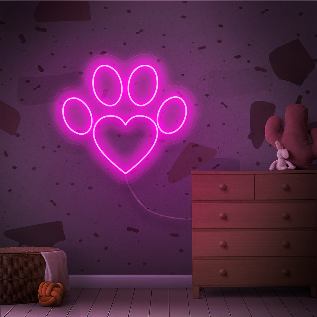 „Paw Neon Sign“ ist eine charmante und herzerwärmende Ergänzung, perfekt für Räume, in denen die Liebe zu Haustieren gefeiert wird. Erleuchten Sie mit der Wärme eines Pfotenabdrucks!