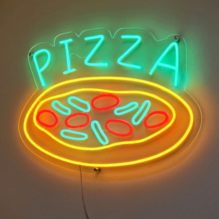 „Pizza Neon Sign“ ist eine köstliche und kultige Ergänzung für Pizzerien und Pizzaliebhaber. Erleuchten Sie mit dem Duft frisch gebackener Köstlichkeiten!