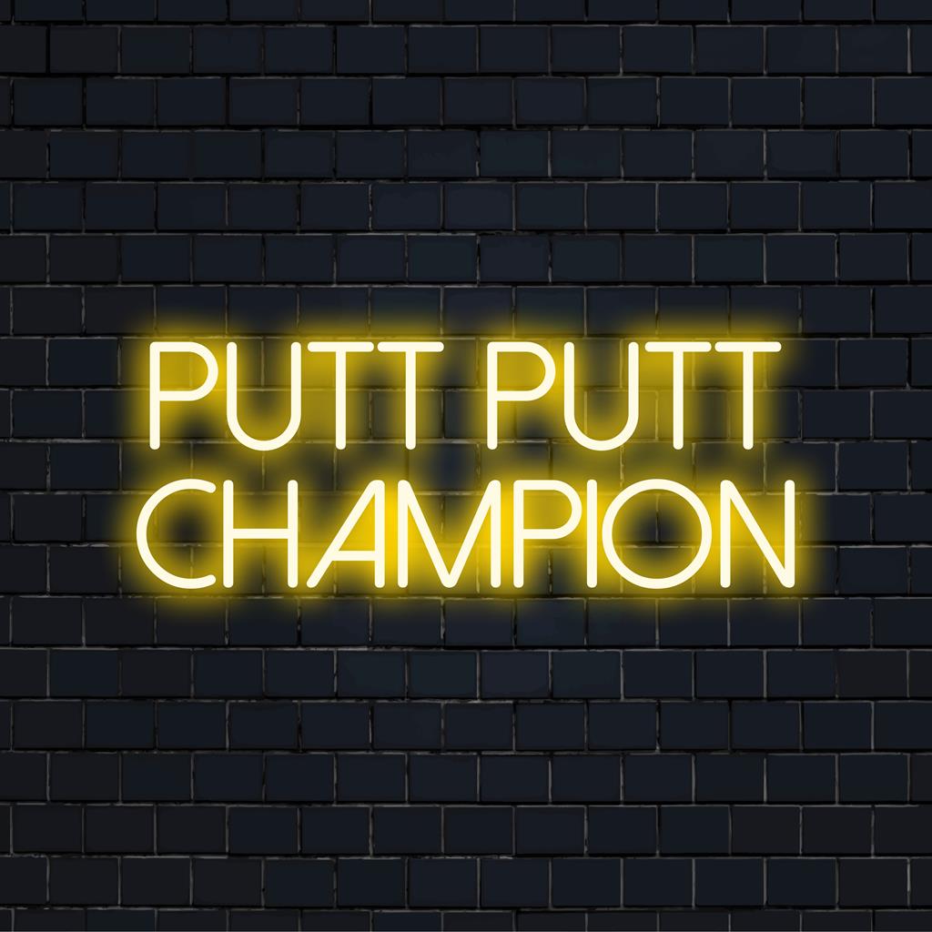LED-Neonschild mit der Aufschrift „Putt Putt Champion“, perfekt, um Ihrem Raum eine verspielte, persönliche Note zu verleihen.