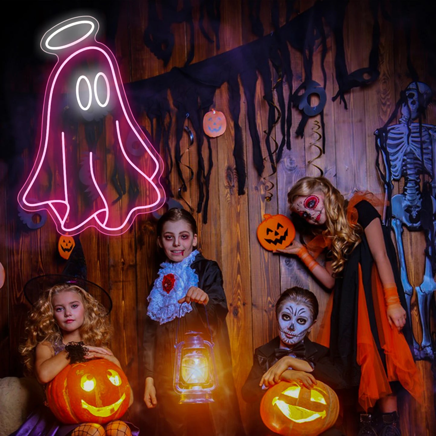 Ein lebendiges, leuchtendes Ghost-LED-Neonschild in einem sanften Weißton.