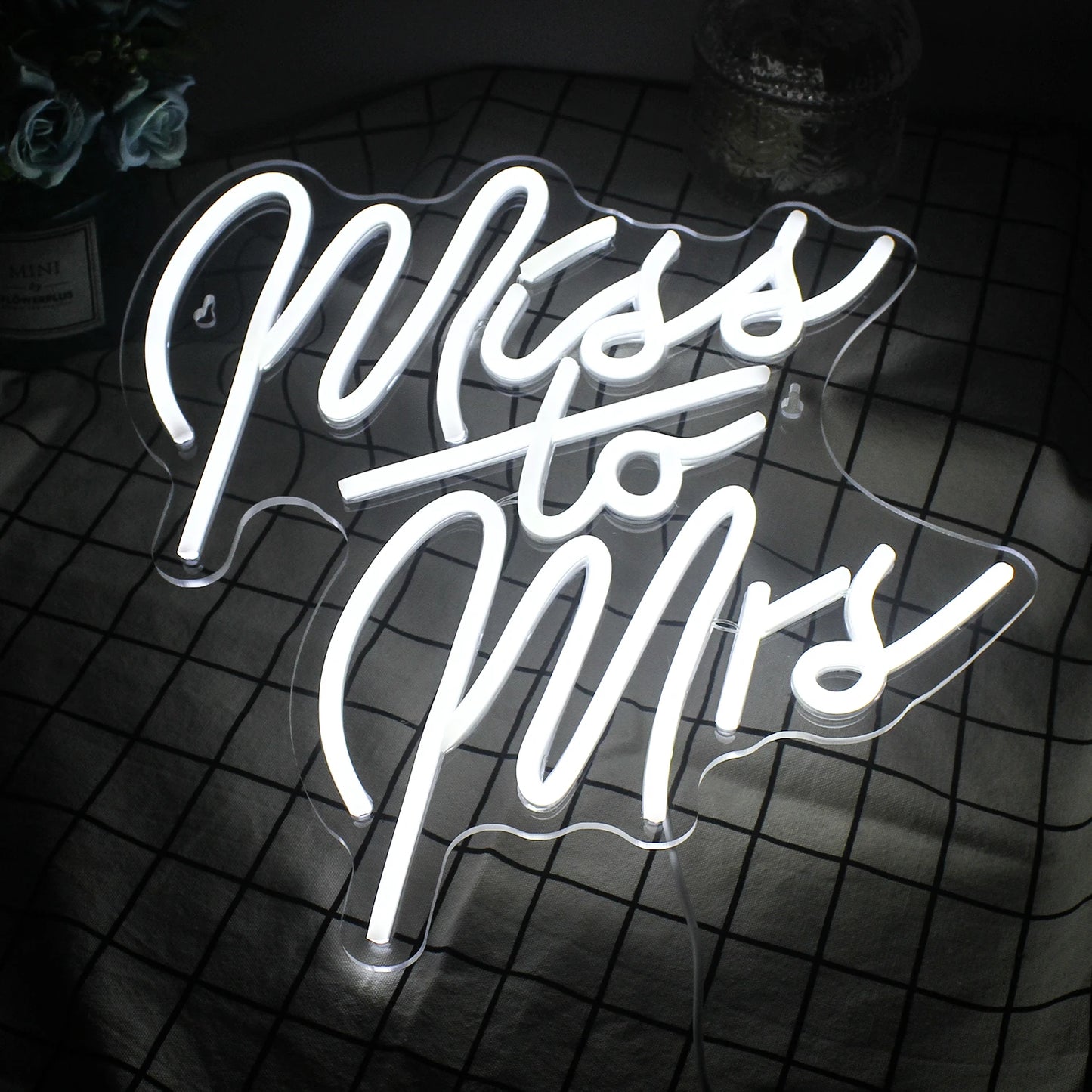 Miss To Mrs 5V Mini USB LED Neonschild - Budgetfreundlich