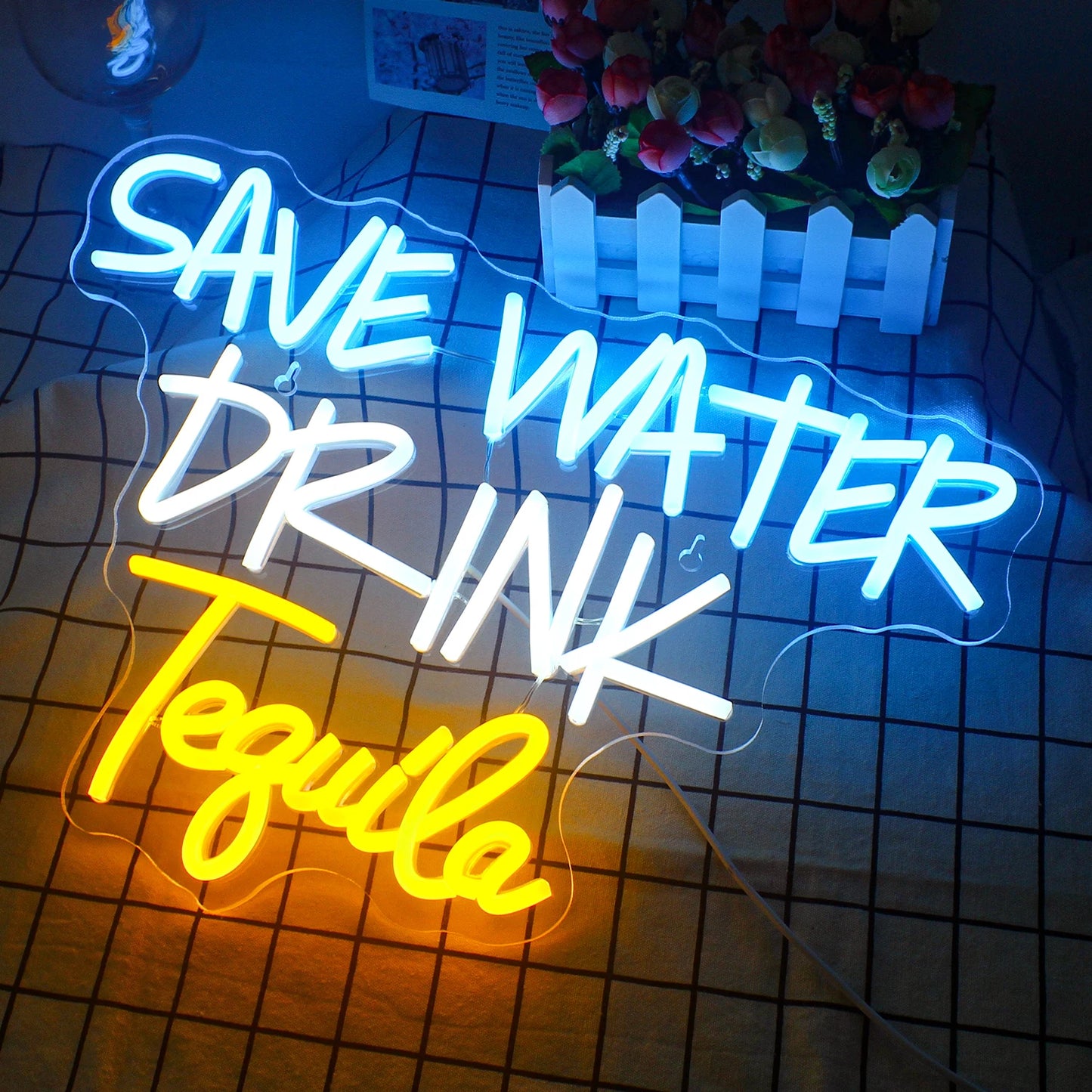 Save Water Drink Tequila 5V USB LED Leuchtschild - Preiswert