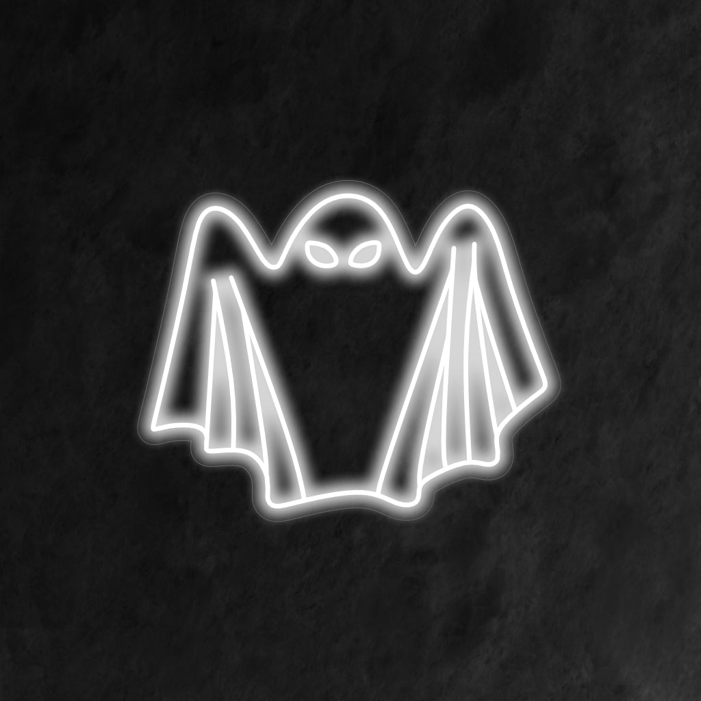 „Sheet Ghost Neon Sign“ bringt mit seiner klassischen Geistersilhouette eine verspielte und gruselige Atmosphäre und erleuchtet Ihren Raum mit einem festlichen und unheimlichen Schein.