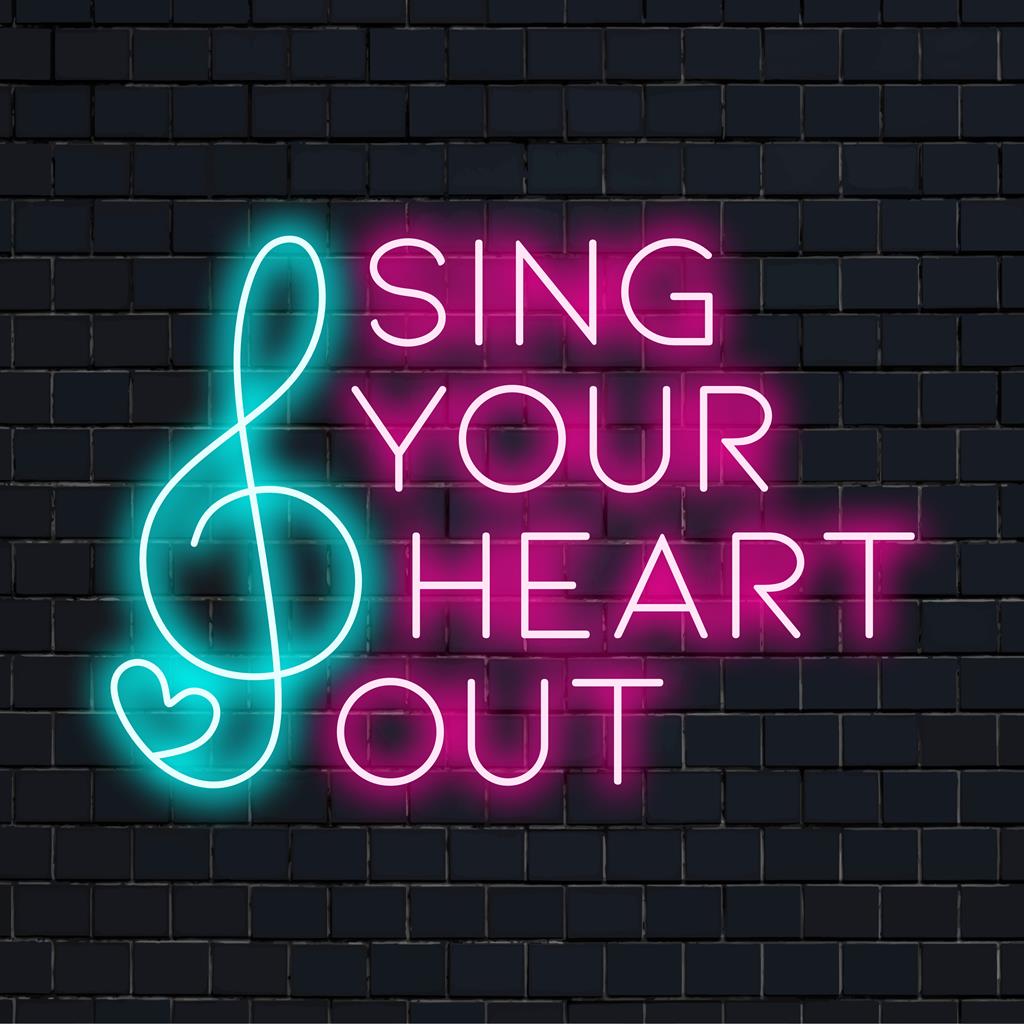 Individuelles LED-Neonschild mit dem Text „Sing Your Heart Out“, lebendige Neonkunst für persönlichen Ausdruck und Dekoration.