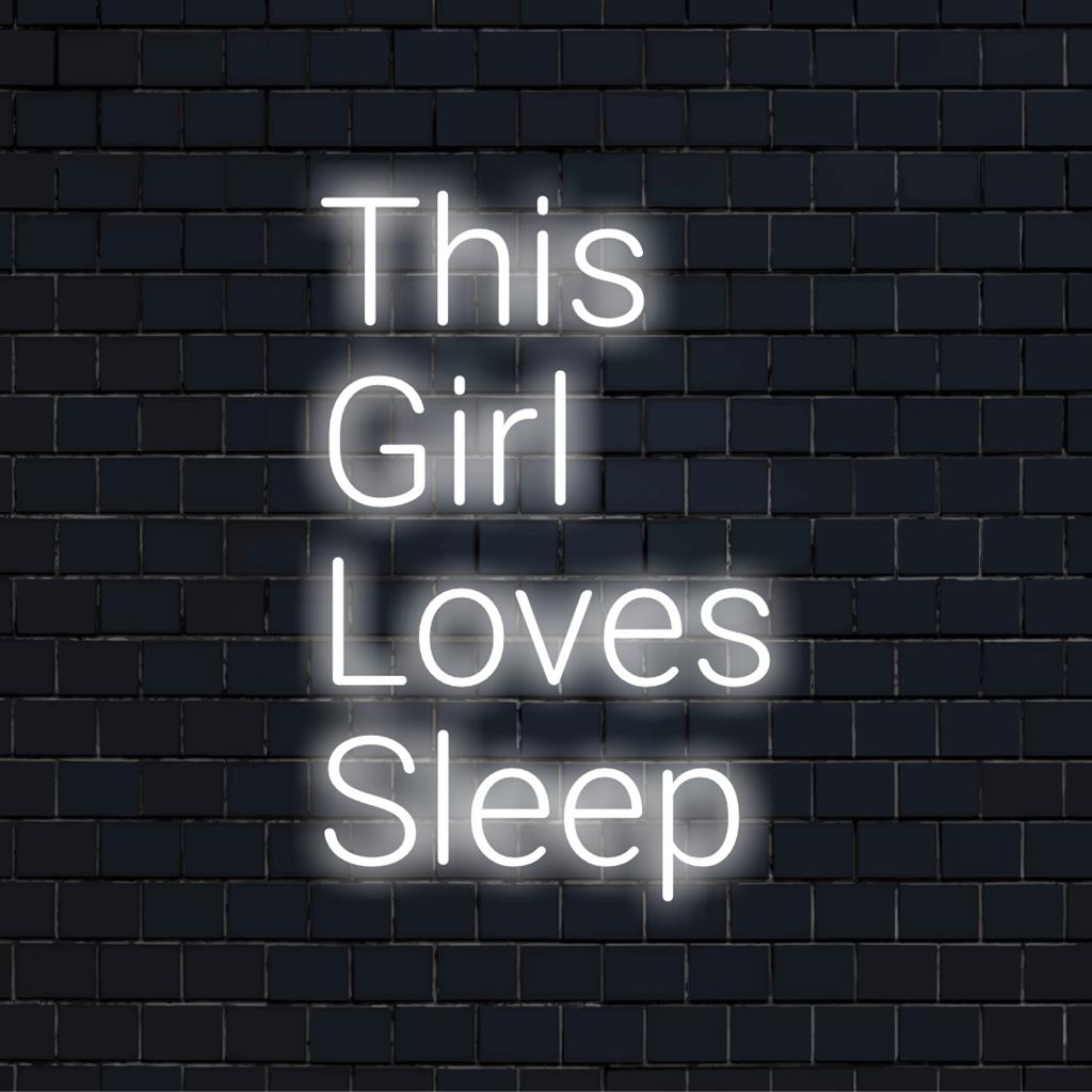 Individuelles LED-Neonschild mit der Aufschrift „This Girl Loves Sleep“ in verspielter Schriftart, perfekt für eine gemütliche, einzigartige Neonlichtdekoration.