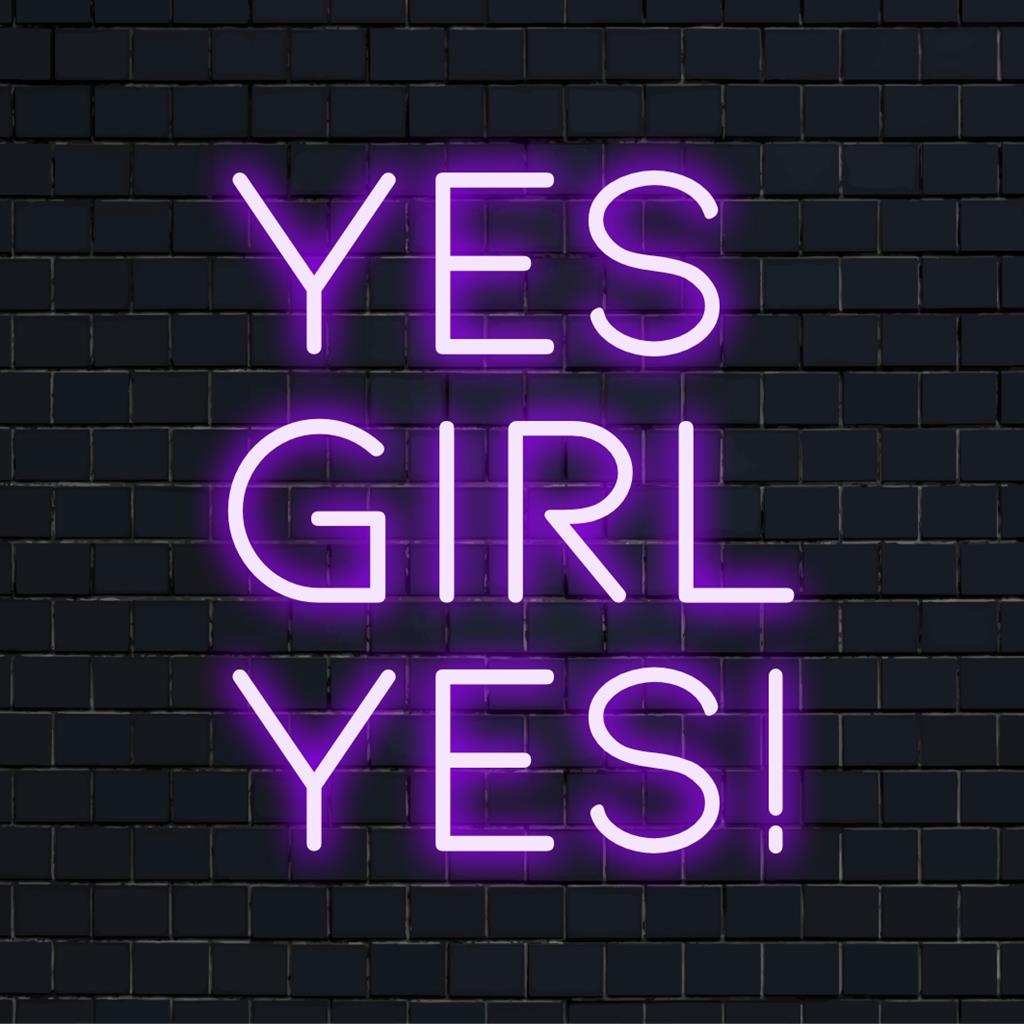 Individuelles LED-Schild mit dem motivierenden Spruch „Yes Girl Yes!“ in leuchtendem, energiegeladenem Neon. Perfekt für jeden auffälligen Raum.