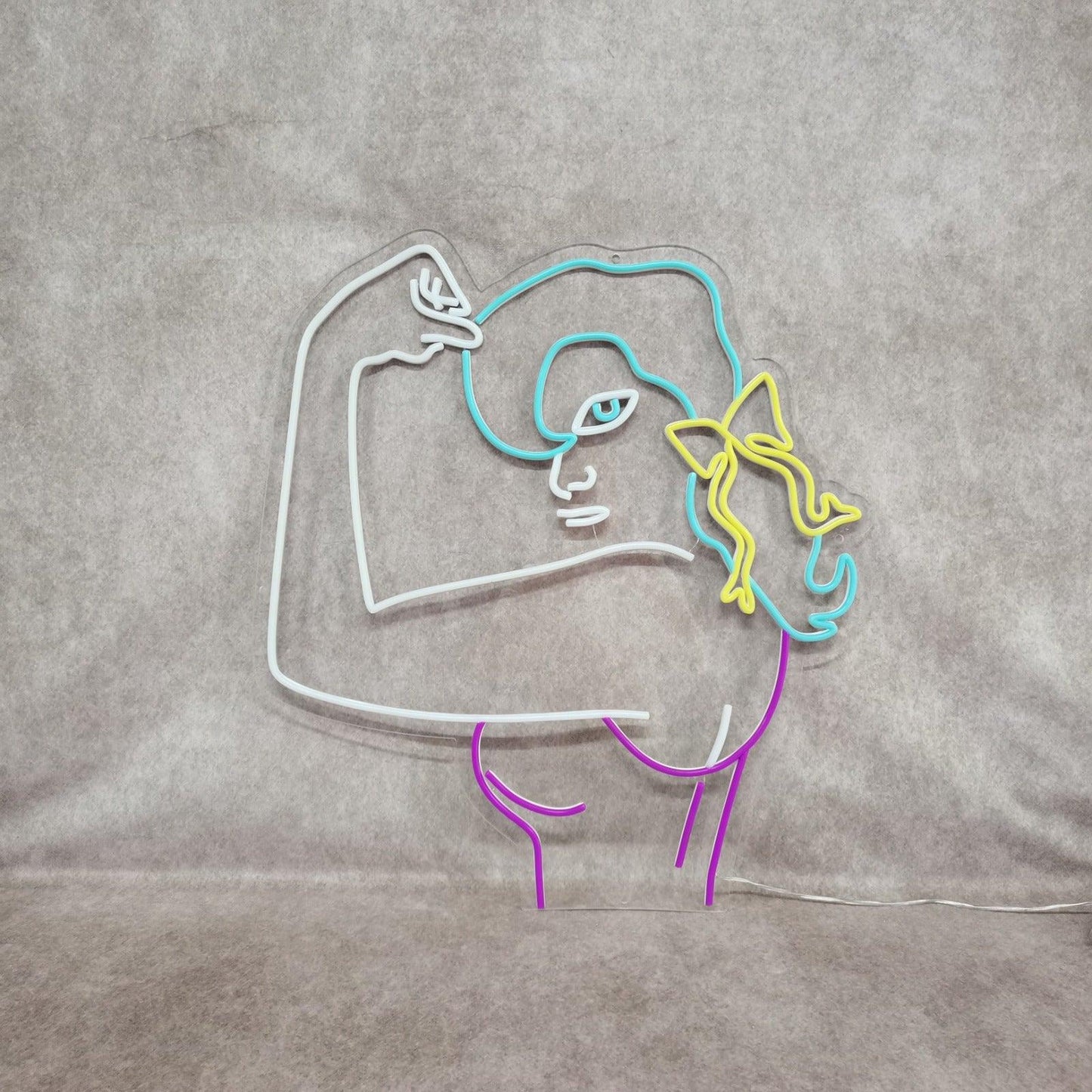 Frau lässt Muskeln spielen Neonschild - The Art Neon