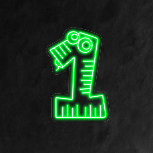 Das „1st Happy Birthday Neon Sign“ zeigt eine fröhliche Zahl 1, die einer freundlichen Schlange mit Persönlichkeit ähnelt. Perfekt für eine skurrile und fröhliche Feier des ersten Geburtstags eines Kindes.