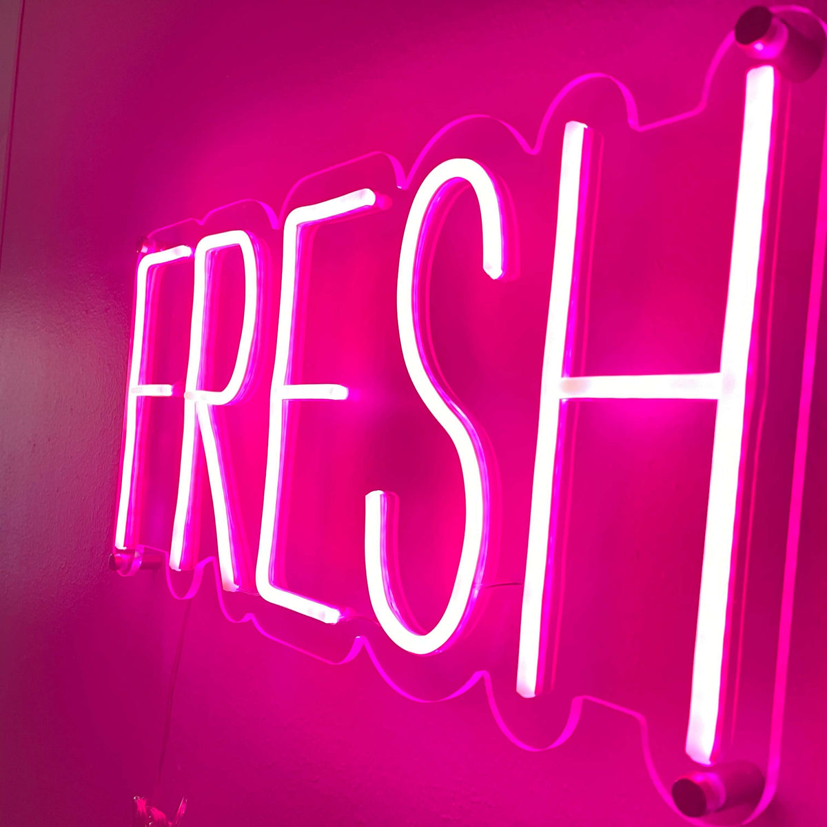 Frisches Neonschild - The Art Neon