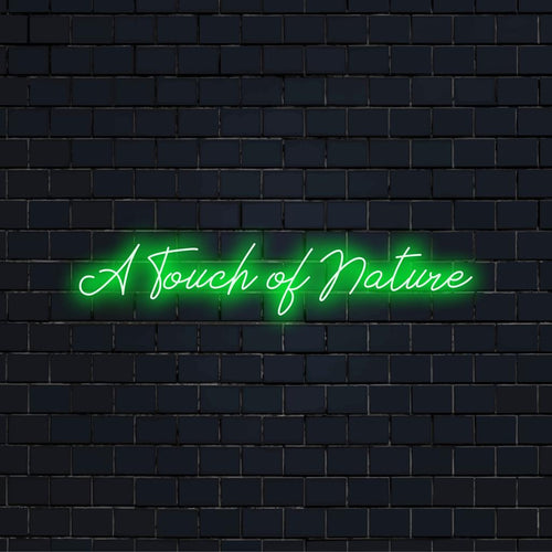 Individuelles LED-Neonschild von A Touch Of Nature, perfekt, um Ihren Raum mit einem einzigartigen und persönlichen Glanz zu beleuchten.