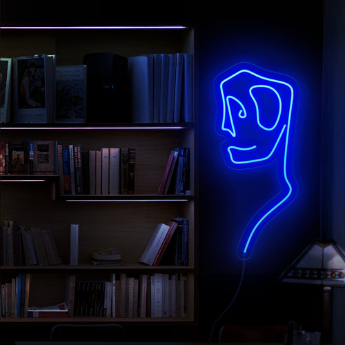 „Abstract Art Man Neon Sign“ strahlt mit seiner stilvollen Silhouette künstlerische Lebendigkeit aus. Erhellen Sie Ihren Raum mit diesem modernen und abstrakten Neonlicht, das jedem Ambiente einen Hauch zeitgenössischen Flairs verleiht.