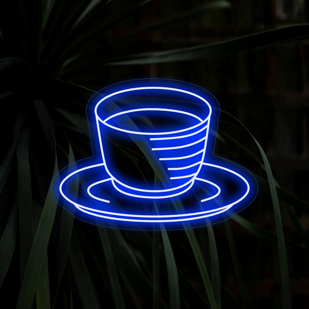 Das Neonschild „Bowl of Hot Soup“ ist eine geschmackvolle Ergänzung für die Restaurantdekoration und zeigt die künstlerische Darstellung einer Schüssel heißer Suppe mit einer Untertasse darunter. Erhellen Sie Ihren Raum mit dem warmen und einladenden Schein dieses kulinarisch inspirierten Neonlichts.