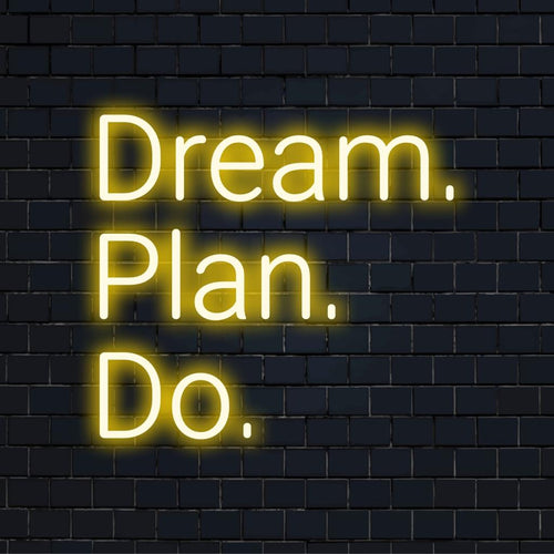 Individuelles „Träumen. Planen. Tun.“-Neonschild vermittelt Motivation und ist ideal für jeden Raum. Erleben Sie personalisierte Leuchtkunst mit unserem LED-Design.