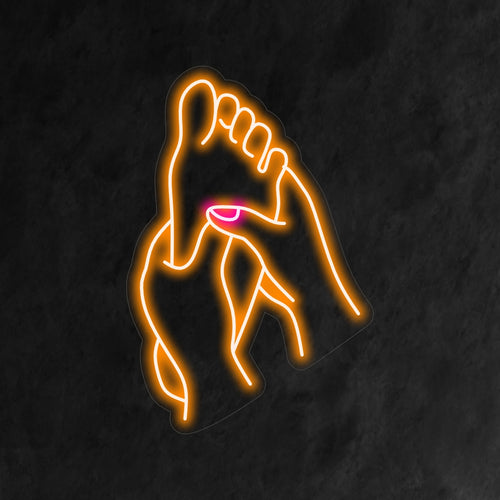 „Foot Massage Neon Sign“ ist eine wohltuende und entspannende Ergänzung für Ihr Wellness-Interieur. Ein Neonlicht, das Sie einlädt, sich zu entspannen und eine Fußmassage zu genießen.