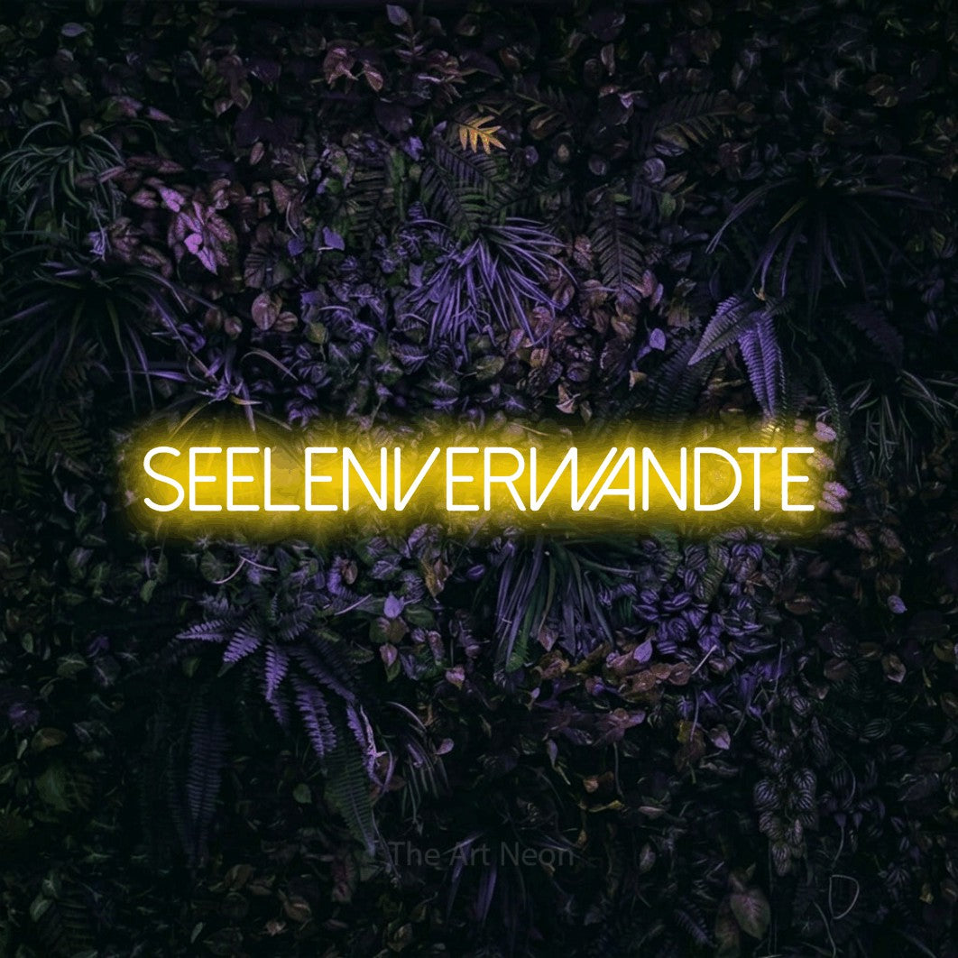 LED neon sign reading “Seelenverwandte”, arranged in a single line.