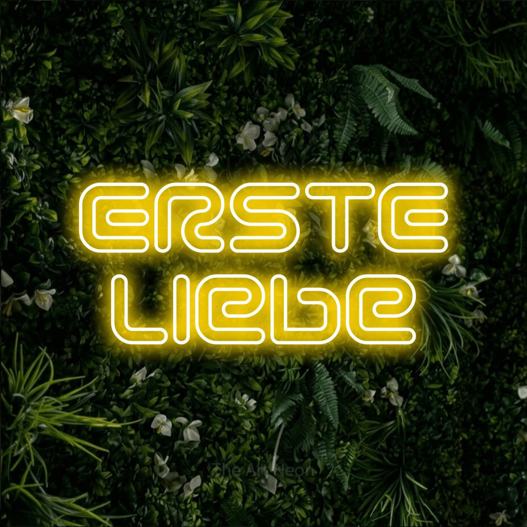 LED neon sign reading “ERSTE liebe”, arranged in 2 lines.