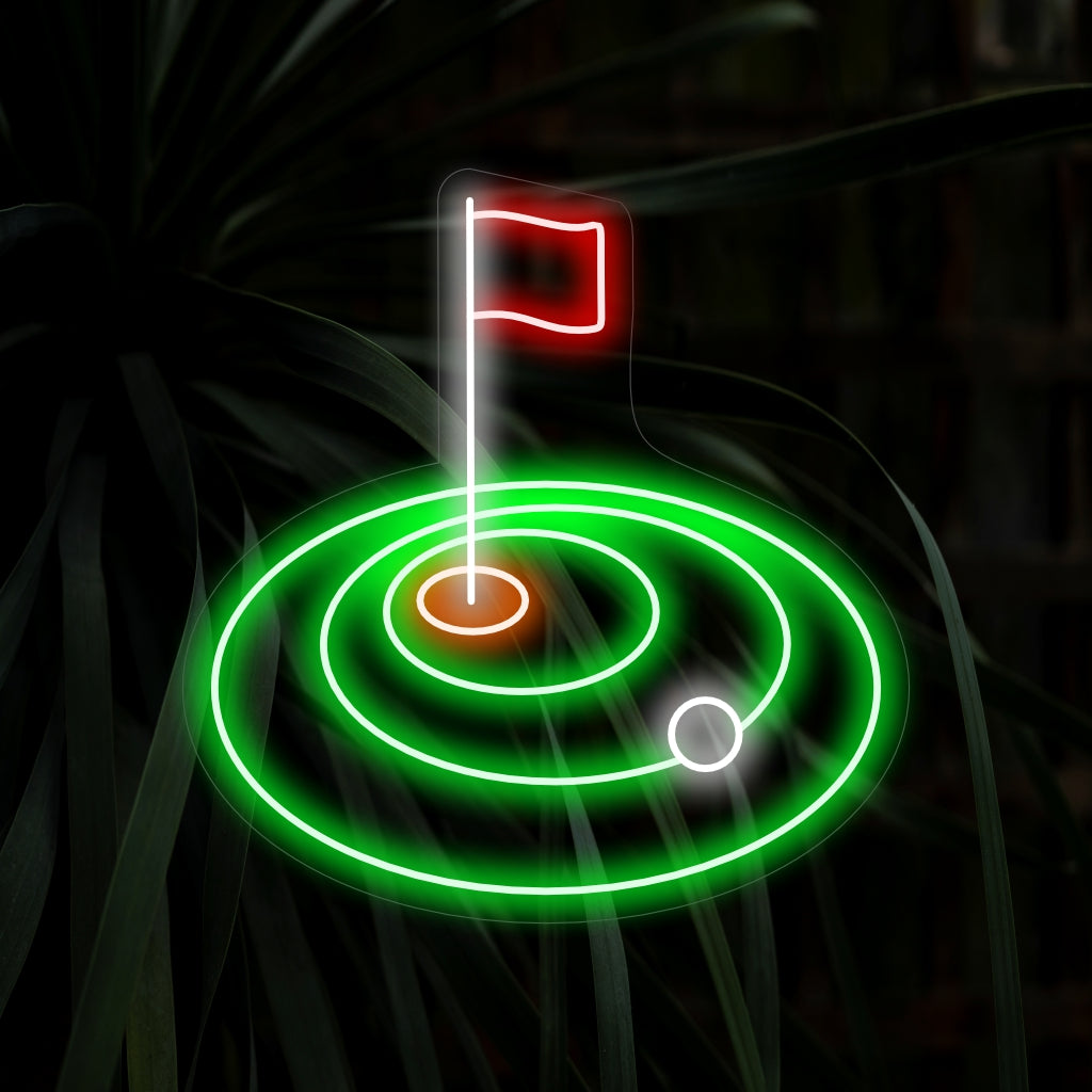 „Golf Hole Neon Sign“ – Strahlt den Geist des Spiels aus, perfekt für Golf-Themenbereiche und Sportbars, feiert die Liebe zum Golf und den Nervenkitzel des perfekten Lochs.