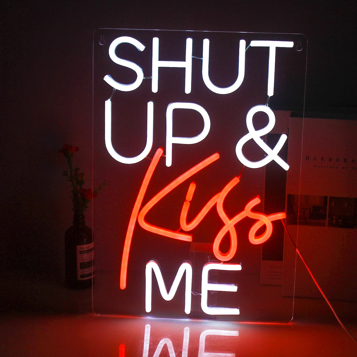 Shut Up & Kiss Me – LED-Neon-Schriftzug (5 V USB)