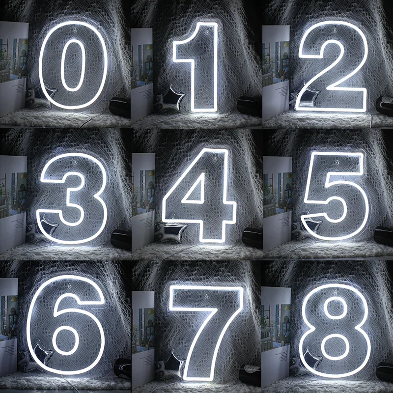 Das Bild zeigt ein buntes LED-Neonschild in Form einer digitalen Zahl „7“.