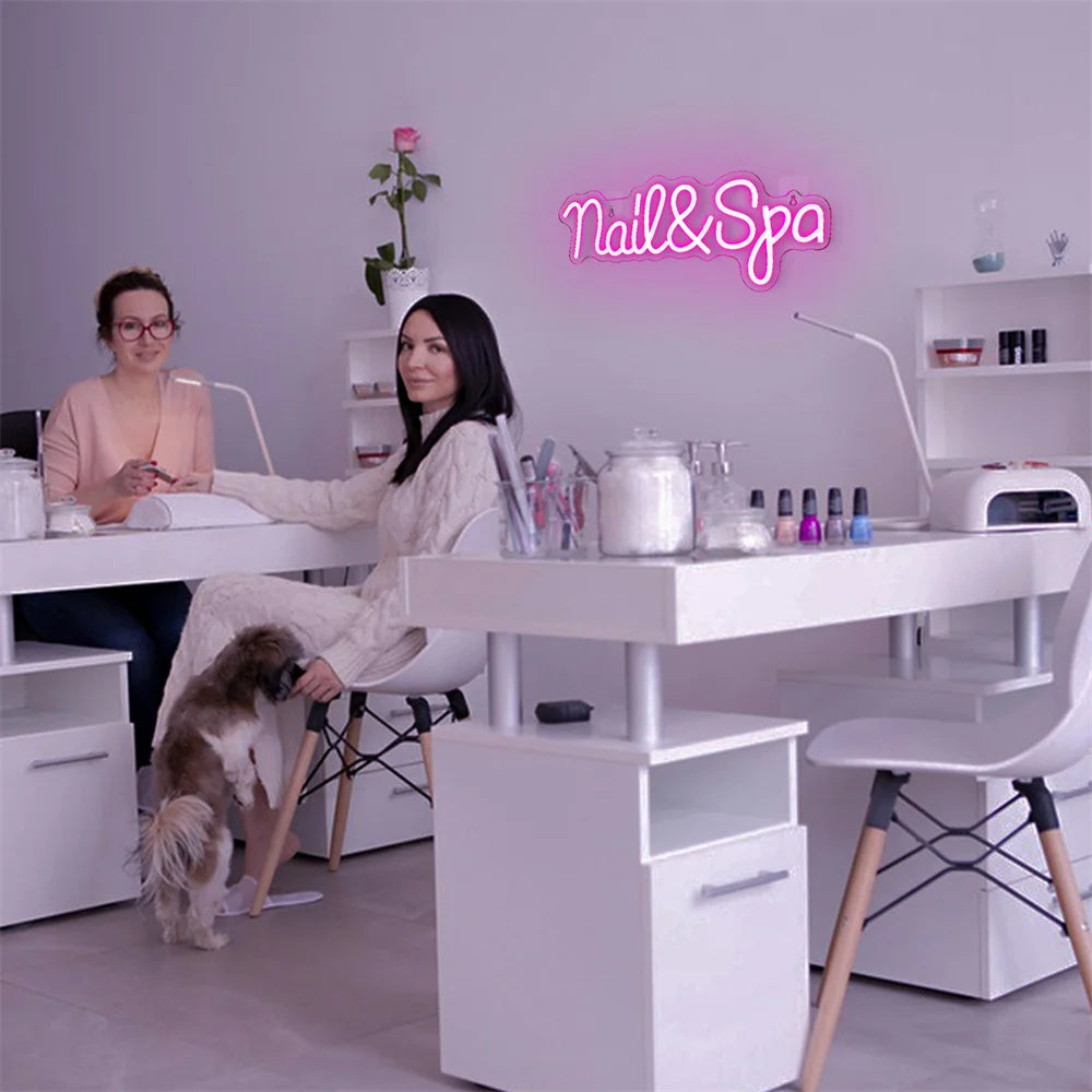 Nail & Spa – LED-Leuchtschild (5 V USB)