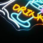 DRINK – Palme und Cocktail – LED-Leuchtschild (5 V USB)