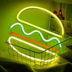Das Bild zeigt ein leuchtendes, auffälliges LED-Neonschild in Form eines Hamburgers.