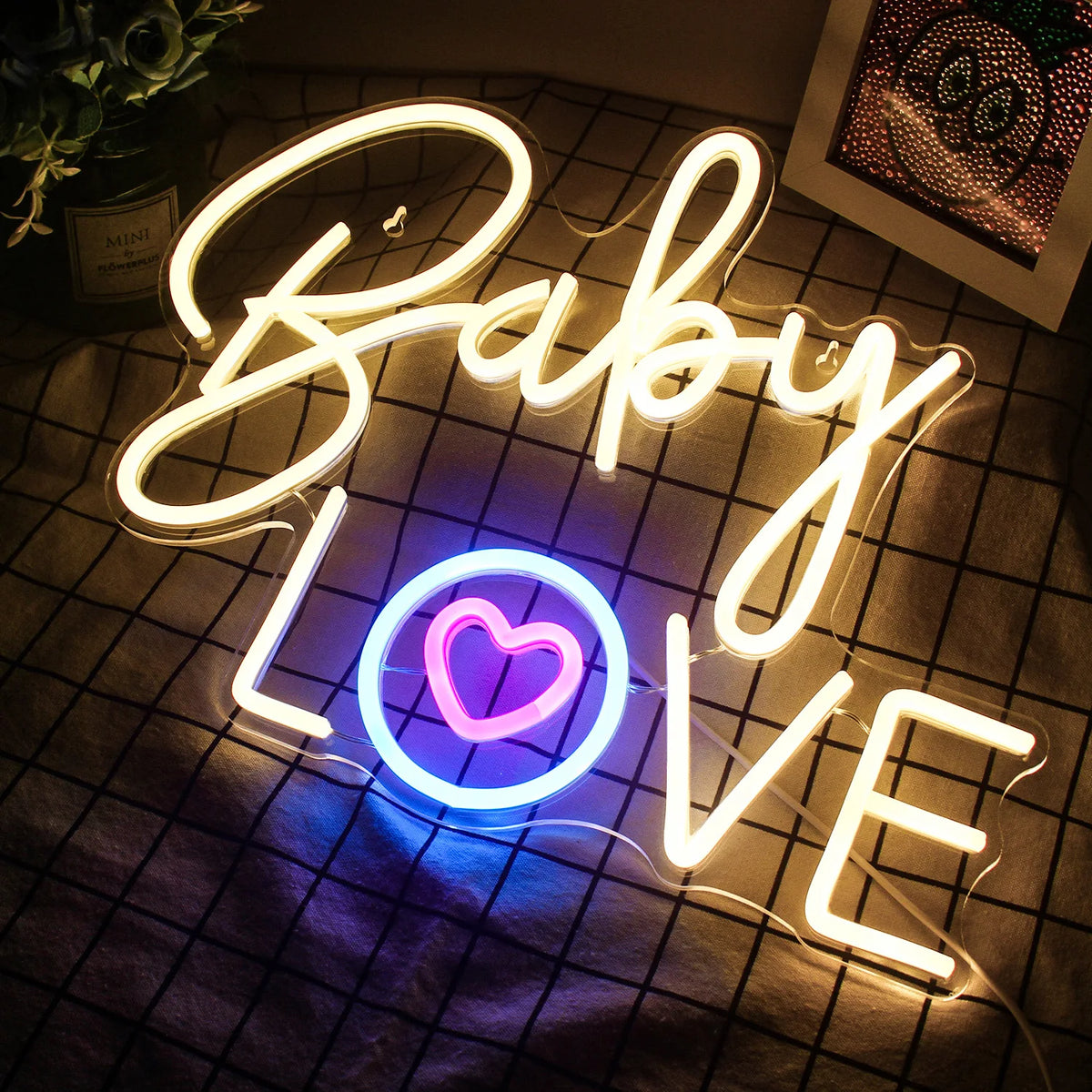 Baby Love 5V USB LED Leuchtschild - Preisgünstig