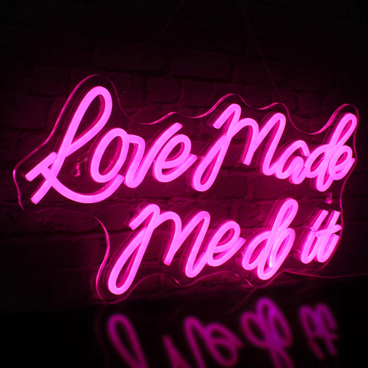 Love Made Me Do It – LED-Neon-Schriftzug (5 V USB)
