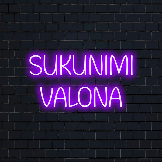 LED-valokyltti tekstillä "Sukunimi valona"