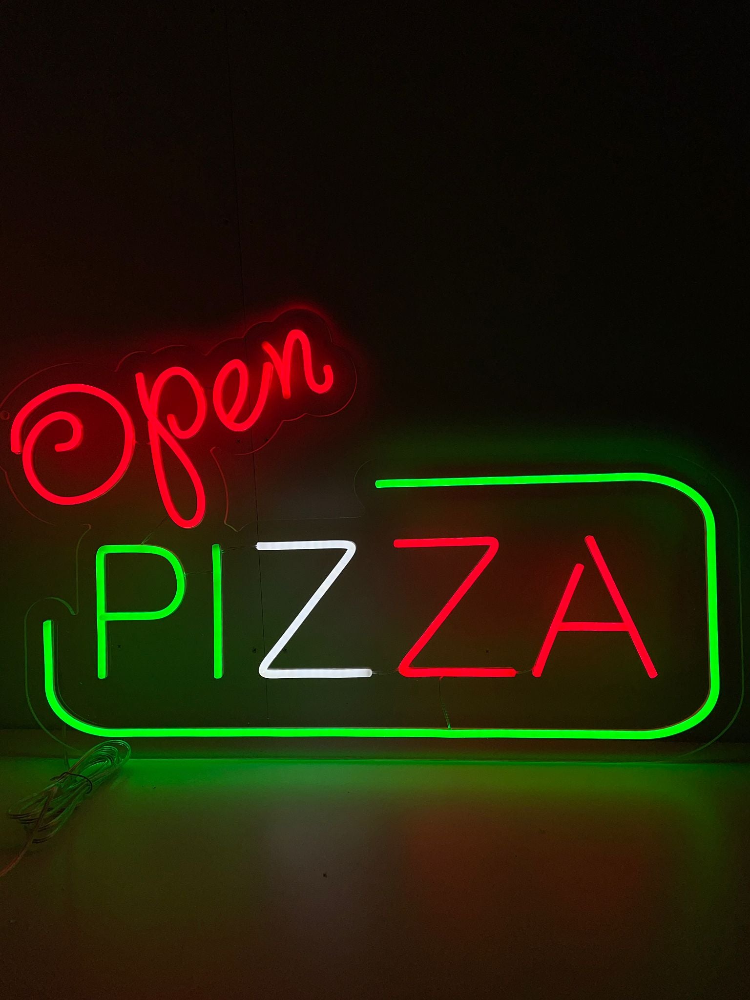 Offene Pizza Neonschild - The Art Neon