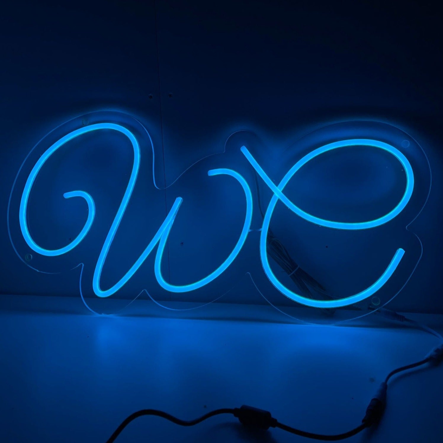 WC-Leuchtreklame - The Art Neon