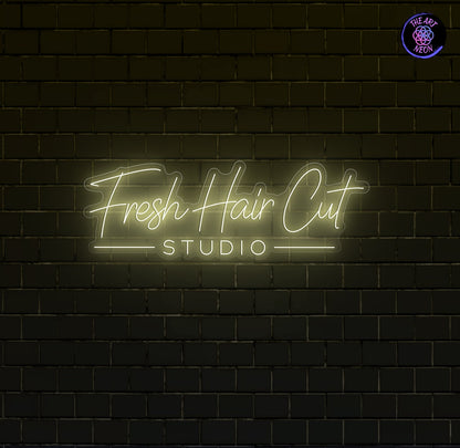Räätälöidyt LED-neonkyltit – Fresh Hair Cut Studio & sakset 170 × 58 cm + 60 × 50 cm