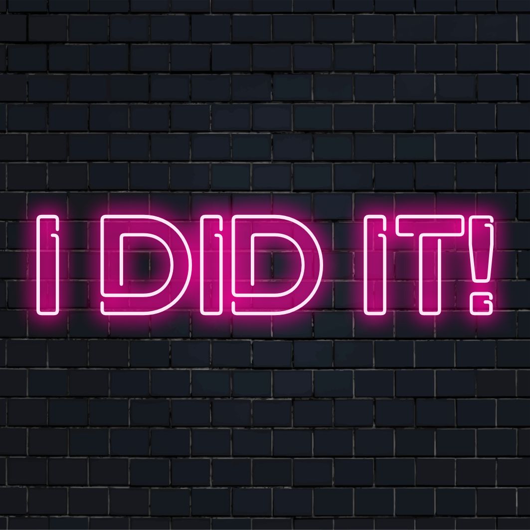 Individuelles LED-Neonschild mit fettgedrucktem Text „Ich habe es geschafft!“. Perfekt für festliche Dekoration oder Motivation mit stilvollem Neonleuchten.