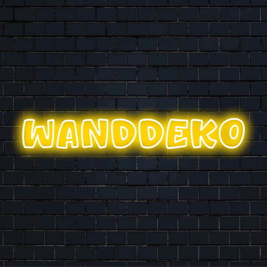 LED-Neonschild mit dem Text „Wanddeko“ auf dunkler Ziegelwand